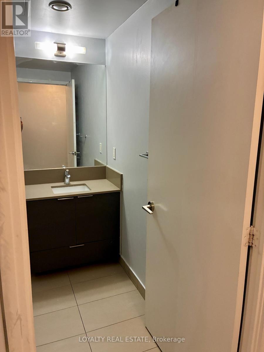 1701 - 181 Dundas Street E, Toronto, Ontario  M5A 0N5 - Photo 11 - C12781692