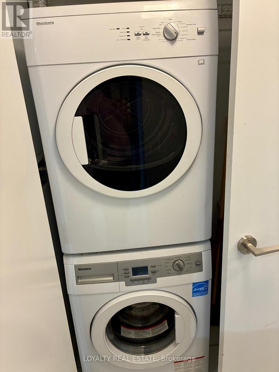 1701 - 181 Dundas Street E, Toronto, Ontario  M5A 0N5 - Photo 12 - C12781692