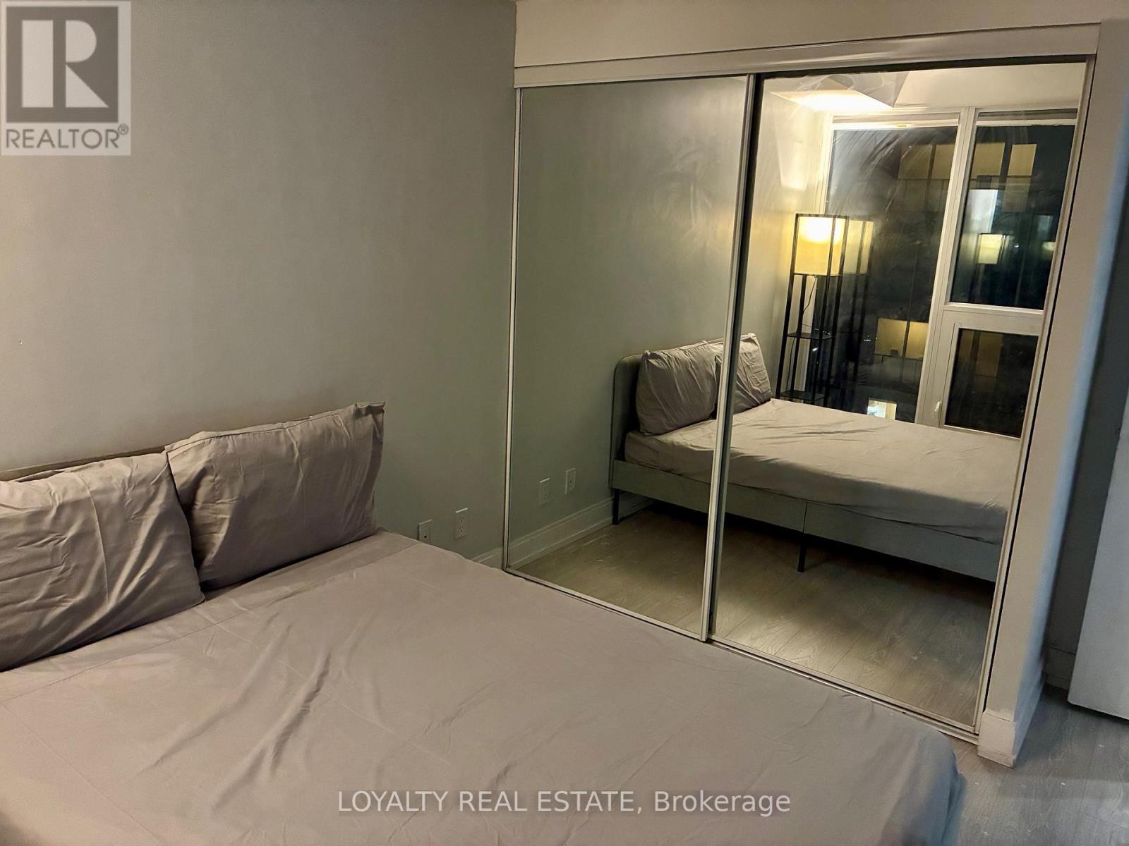 1701 - 181 Dundas Street E, Toronto, Ontario  M5A 0N5 - Photo 17 - C12781692