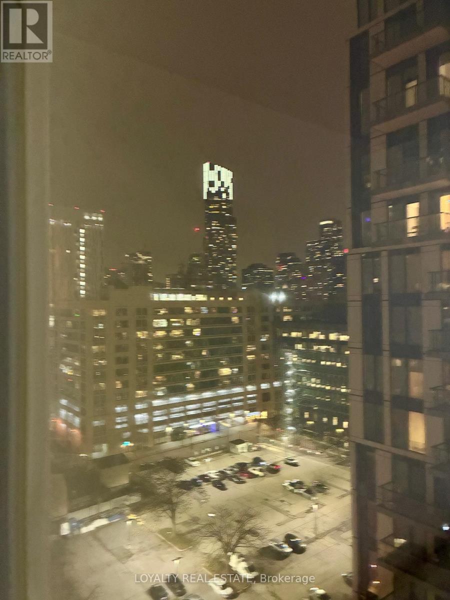 1701 - 181 Dundas Street E, Toronto, Ontario  M5A 0N5 - Photo 2 - C12781692