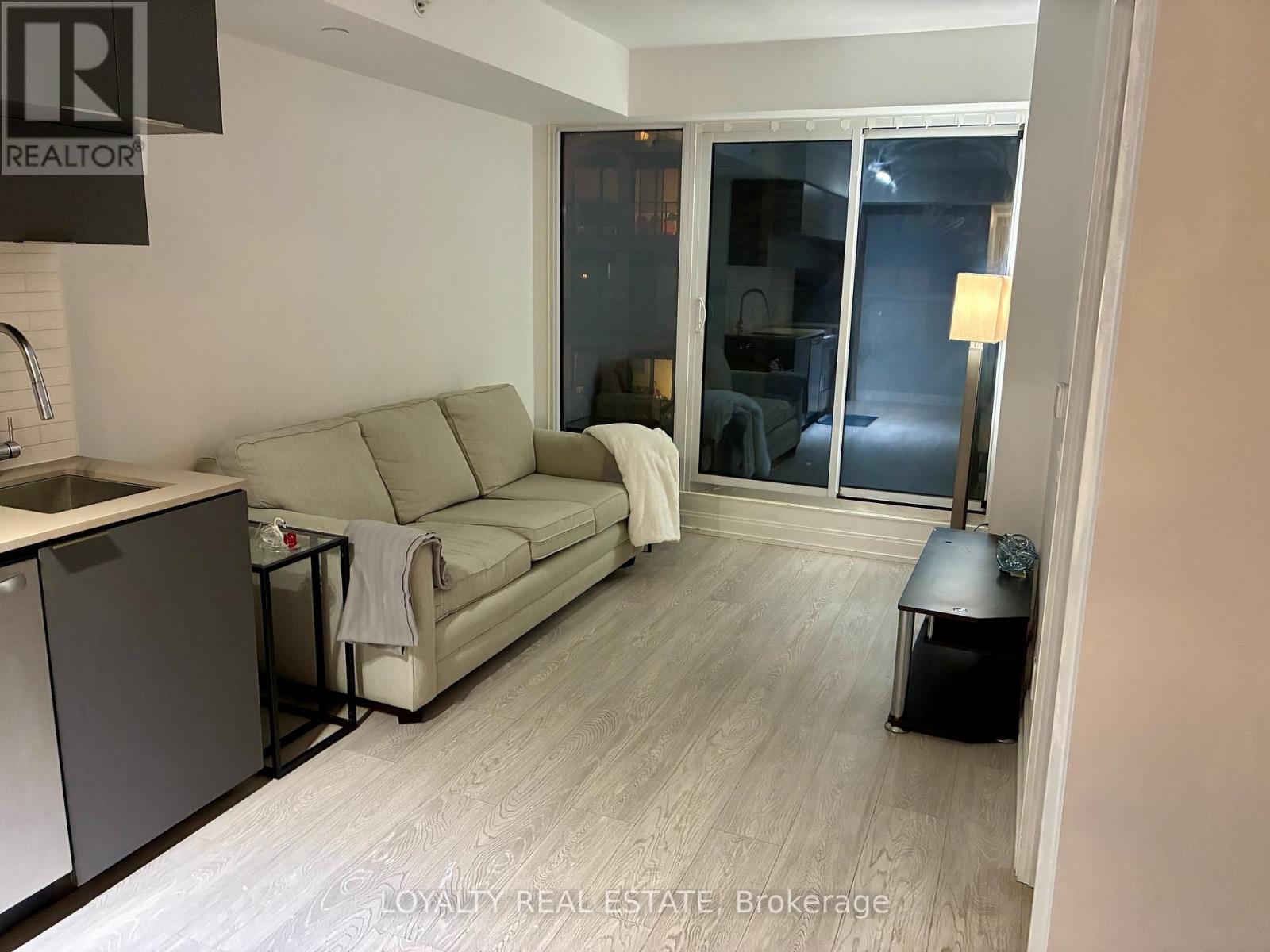 1701 - 181 Dundas Street E, Toronto, Ontario  M5A 0N5 - Photo 3 - C12781692