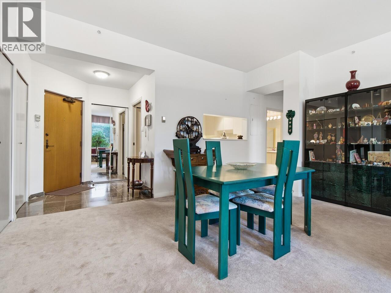 Listing Picture 6 of 28 : 101 2108 W 38TH AVENUE, Vancouver / 溫哥華 - 魯藝地產 Yvonne Lu Group - MLS Medallion Club Member