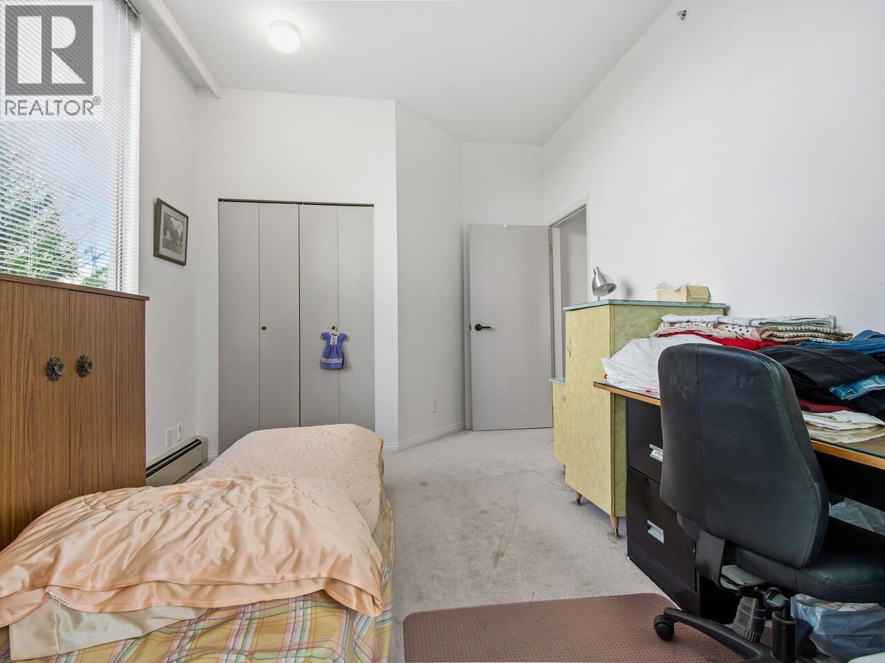 Listing Picture 15 of 28 : 101 2108 W 38TH AVENUE, Vancouver / 溫哥華 - 魯藝地產 Yvonne Lu Group - MLS Medallion Club Member