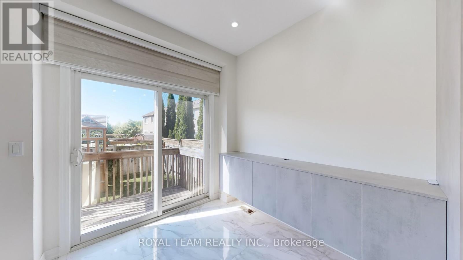 246 Lauderdale Drive, Vaughan, Ontario  L6A 0N4 - Photo 16 - N12781696