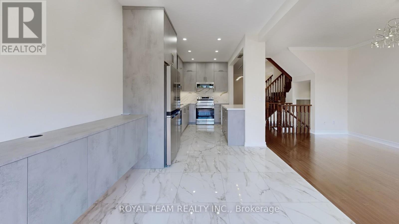 246 Lauderdale Drive, Vaughan, Ontario  L6A 0N4 - Photo 17 - N12781696