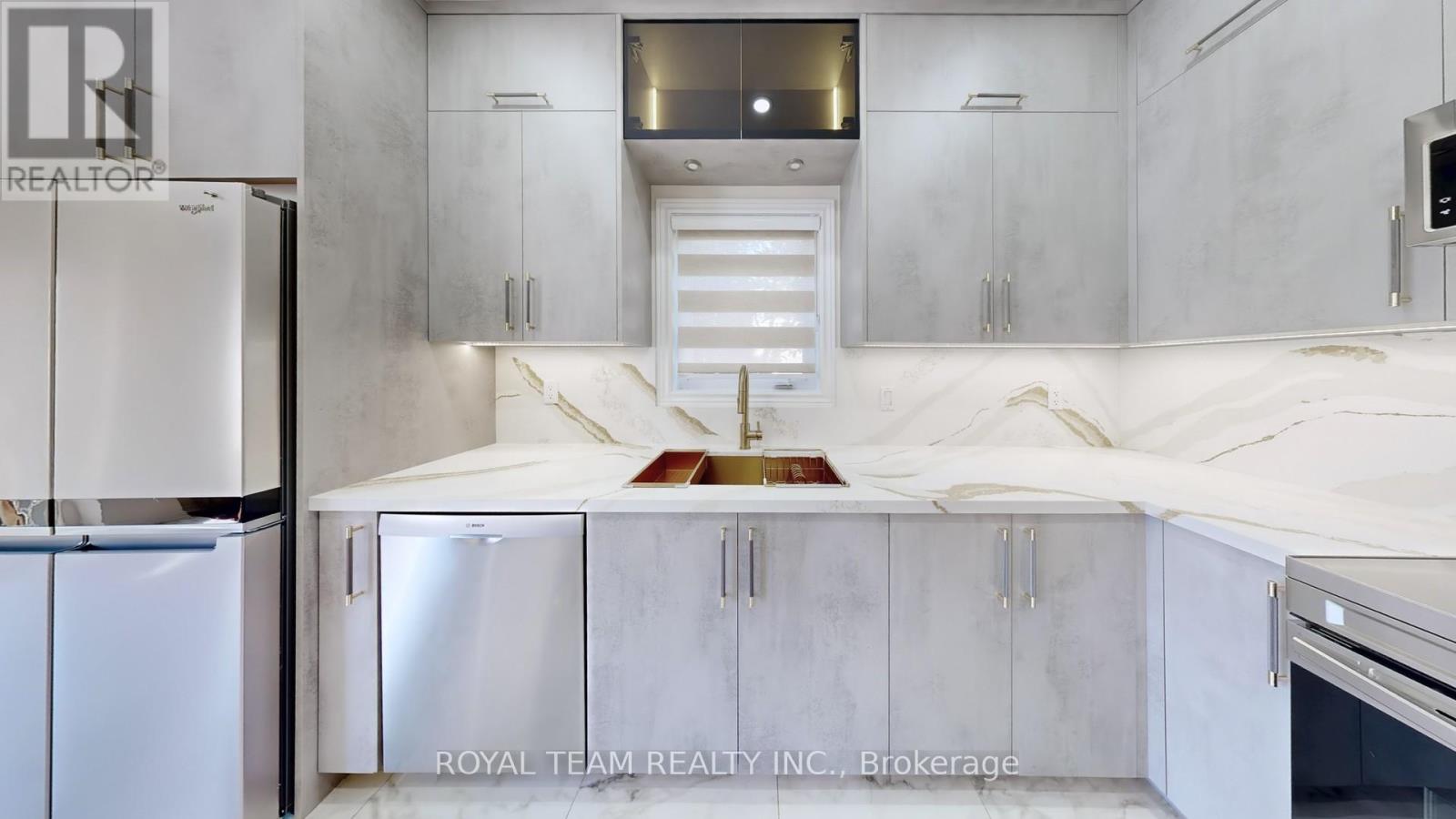 246 Lauderdale Drive, Vaughan, Ontario  L6A 0N4 - Photo 9 - N12781696