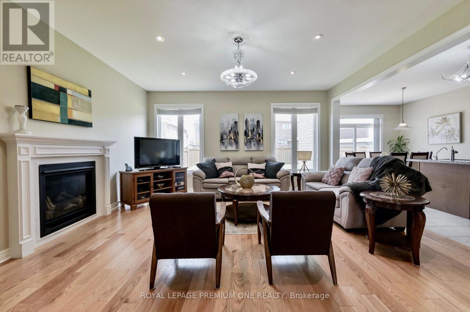 166 Sharpe Crescent, New Tecumseth, Ontario  L0G 1W0 - Photo 10 - N12781712