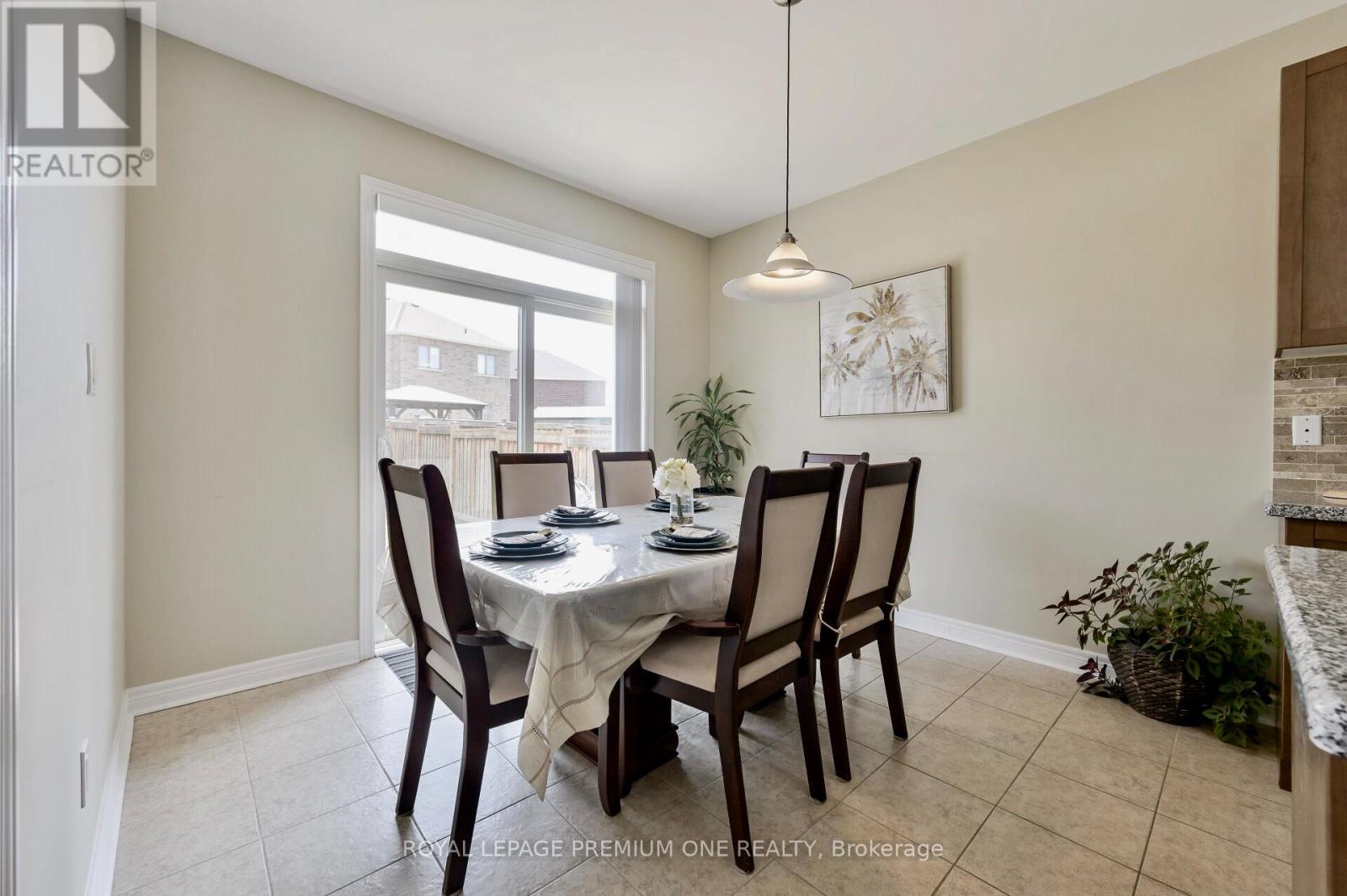 166 Sharpe Crescent, New Tecumseth, Ontario  L0G 1W0 - Photo 14 - N12781712