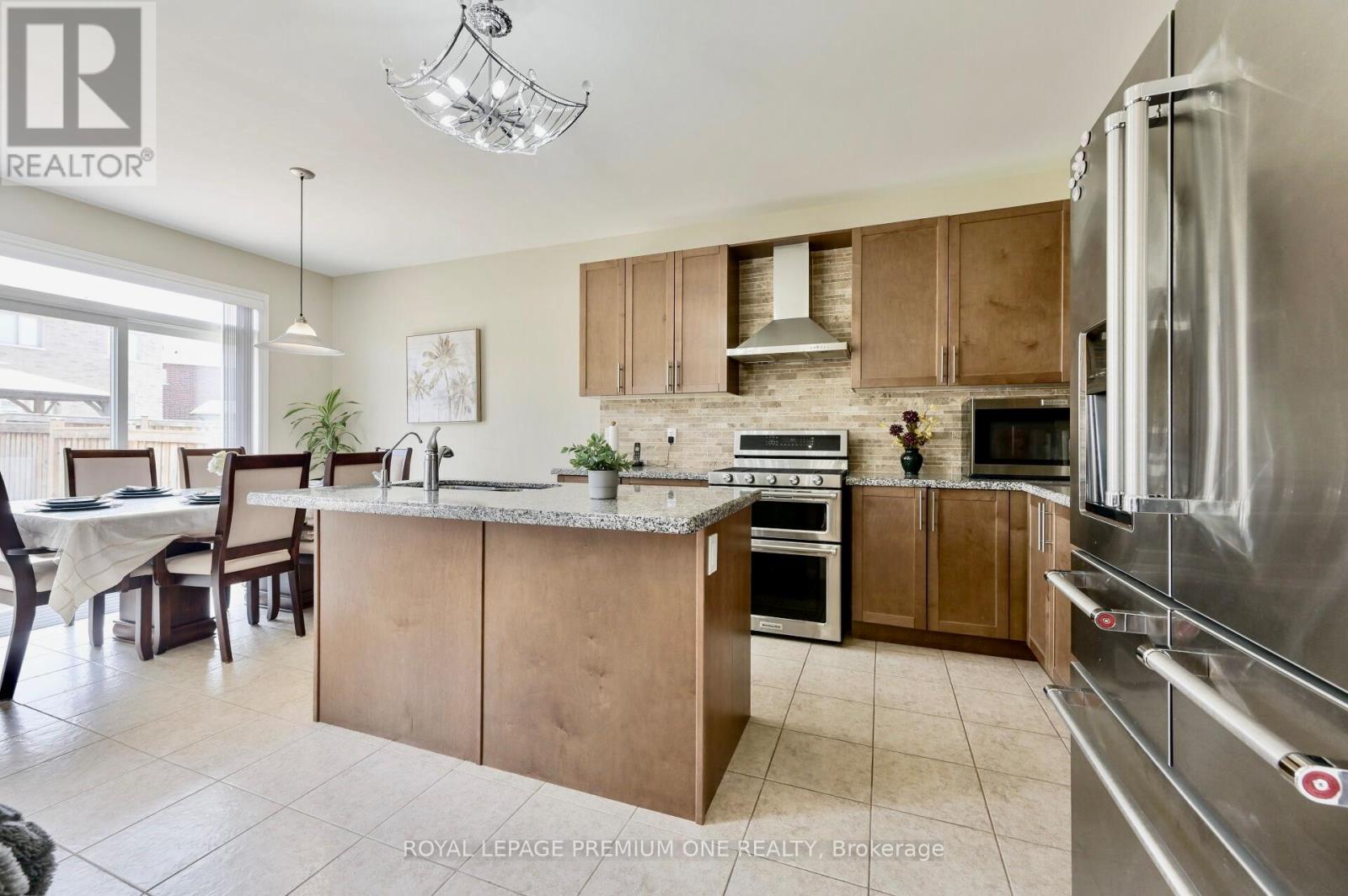 166 Sharpe Crescent, New Tecumseth, Ontario  L0G 1W0 - Photo 19 - N12781712