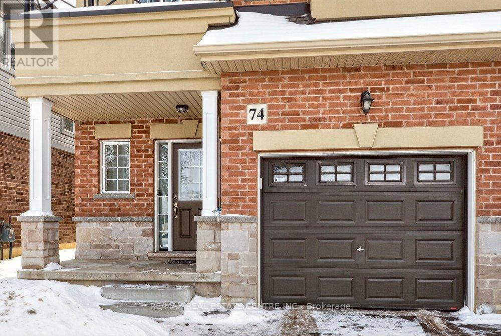 74 Bobolink Road, Hamilton, Ontario  L9A 2P5 - Photo 2 - X12781704