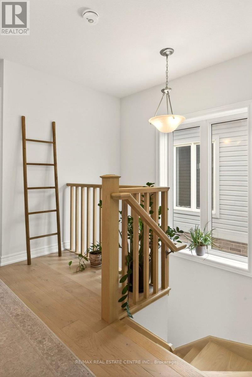 74 Bobolink Road, Hamilton, Ontario  L9A 2P5 - Photo 21 - X12781704