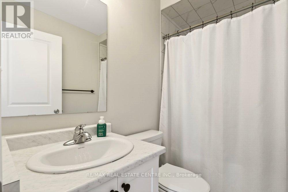 74 Bobolink Road, Hamilton, Ontario  L9A 2P5 - Photo 29 - X12781704