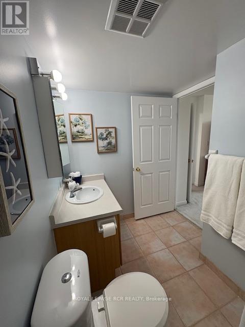 425 - 3 Ellesmere Street, Richmond Hill, Ontario  L4B 4N2 - Photo 15 - N12777106