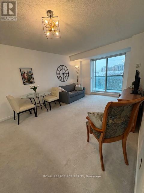 425 - 3 Ellesmere Street, Richmond Hill, Ontario  L4B 4N2 - Photo 8 - N12777106