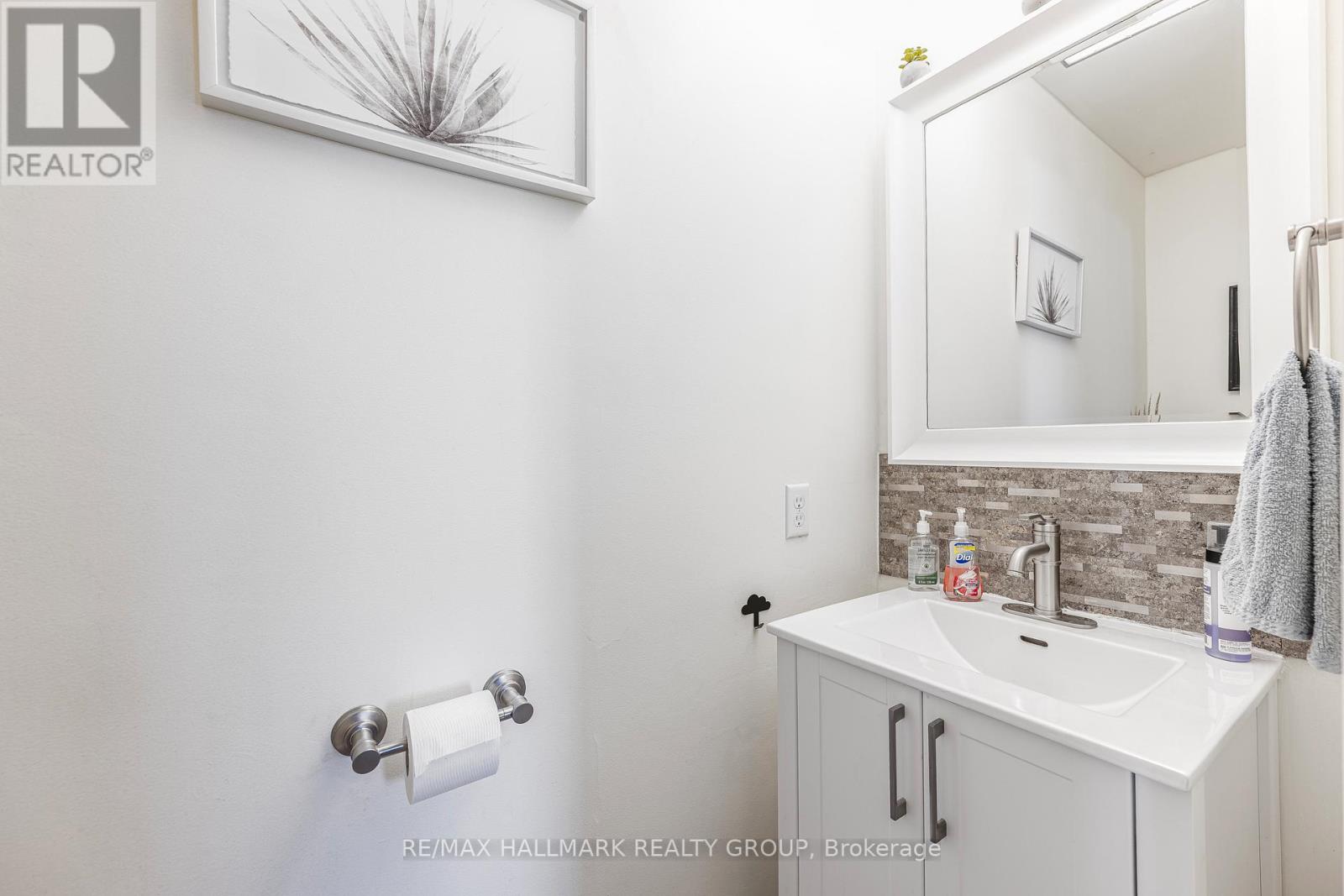 2337 Harlem Road, Rideau Lakes, Ontario  K0G 1E0 - Photo 16 - X12781642