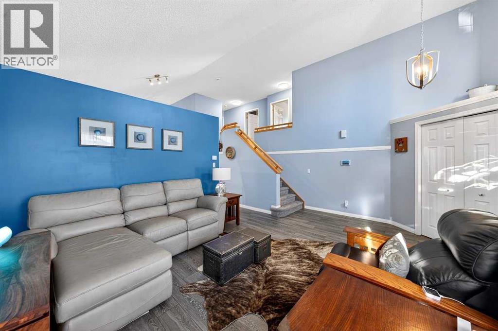 1150 Stevens Street, Crossfield, Alberta  T0M 0S0 - Photo 6 - A2285735