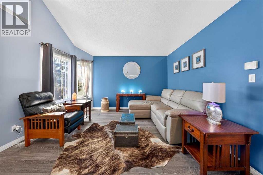 1150 Stevens Street, Crossfield, Alberta  T0M 0S0 - Photo 5 - A2285735