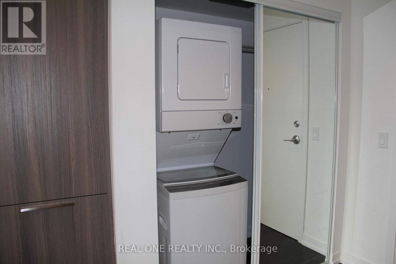 901 - 85 Wood Street, Toronto, Ontario  M4Y 0E8 - Photo 11 - C12781760