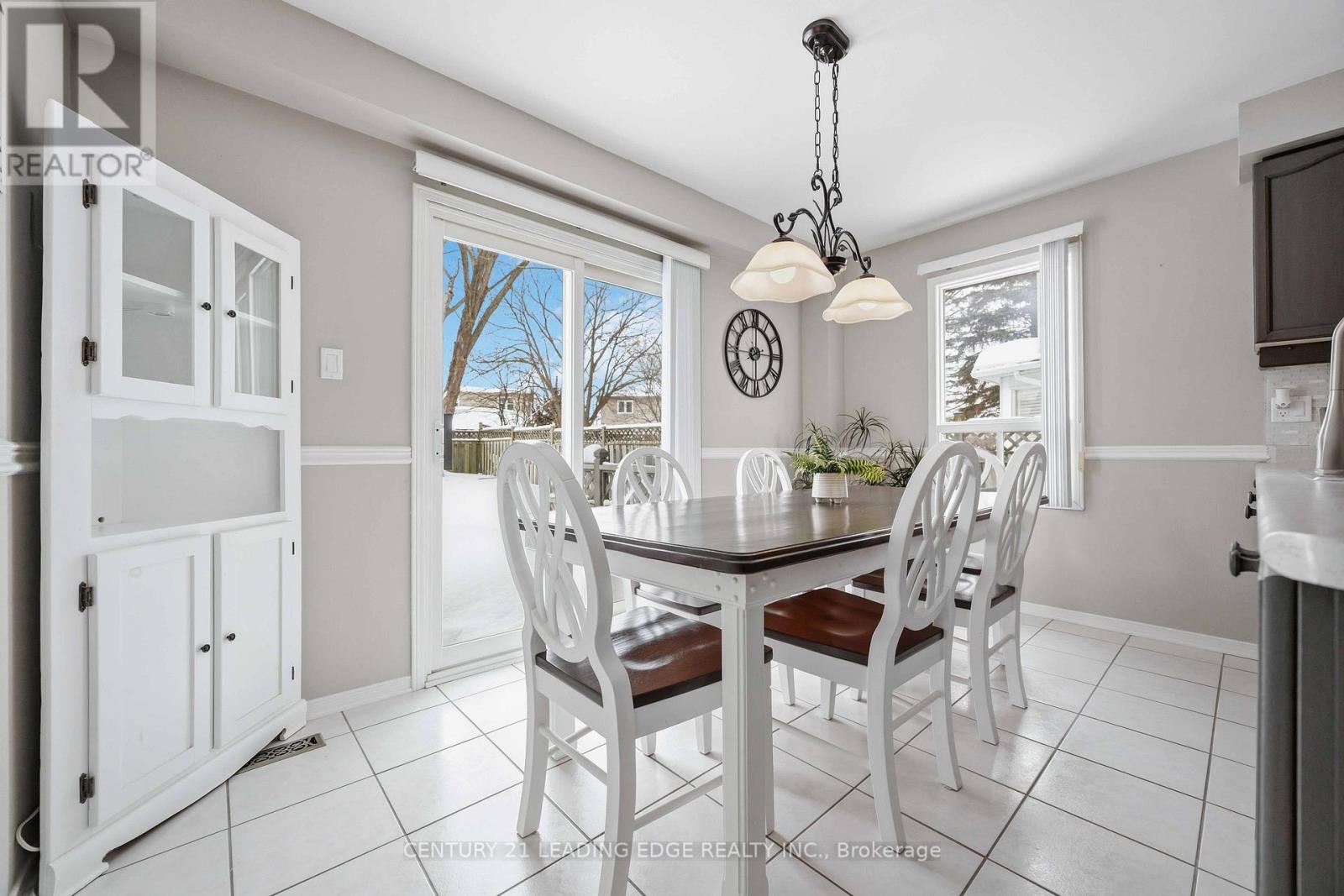 8 Tudor Place, Georgina (Keswick North), Ontario  L4P 3N7 - Photo 22 - N12781714