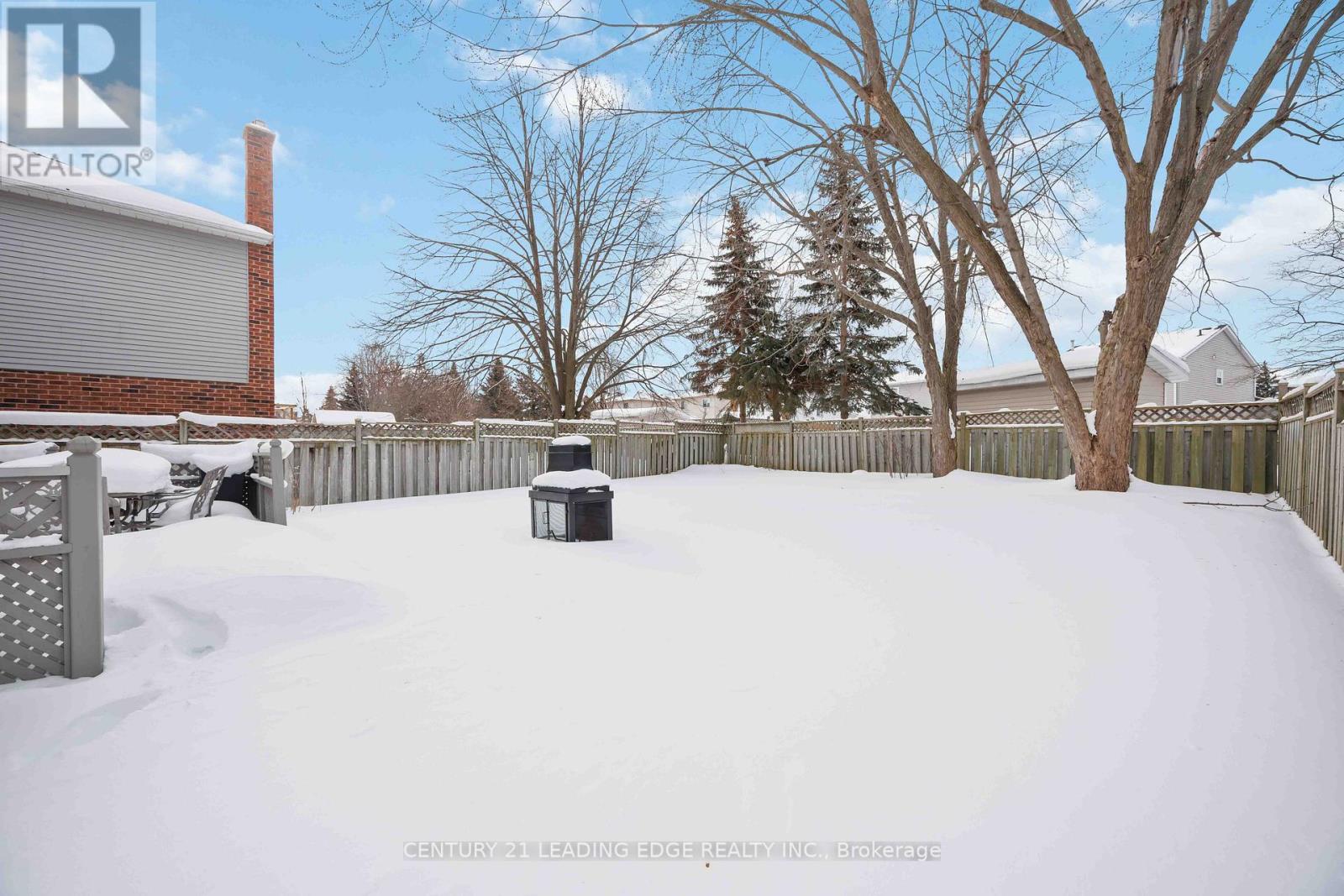 8 Tudor Place, Georgina (Keswick North), Ontario  L4P 3N7 - Photo 39 - N12781714