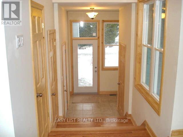 A - 274 Douglas Road, Richmond Hill, Ontario  L4E 3H7 - Photo 6 - N12614030