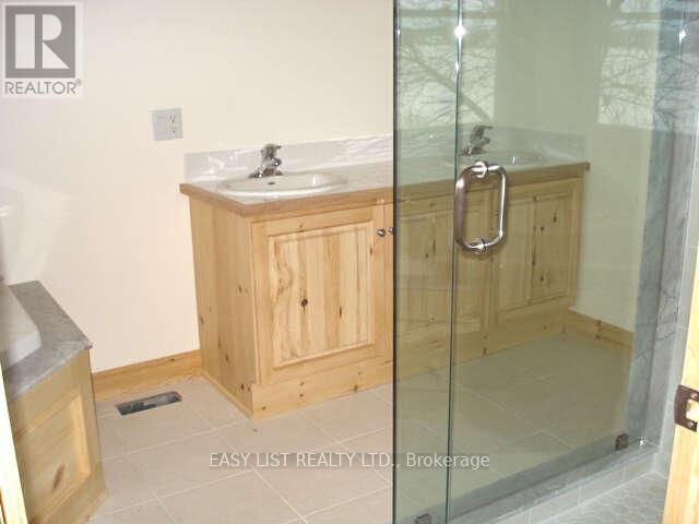 A - 274 Douglas Road, Richmond Hill, Ontario  L4E 3H7 - Photo 15 - N12614030