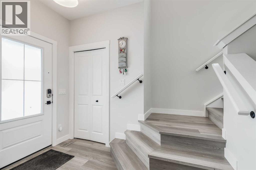 226 Midgrove Mews Sw, Airdrie, Alberta  T4B 5K7 - Photo 10 - A2274679