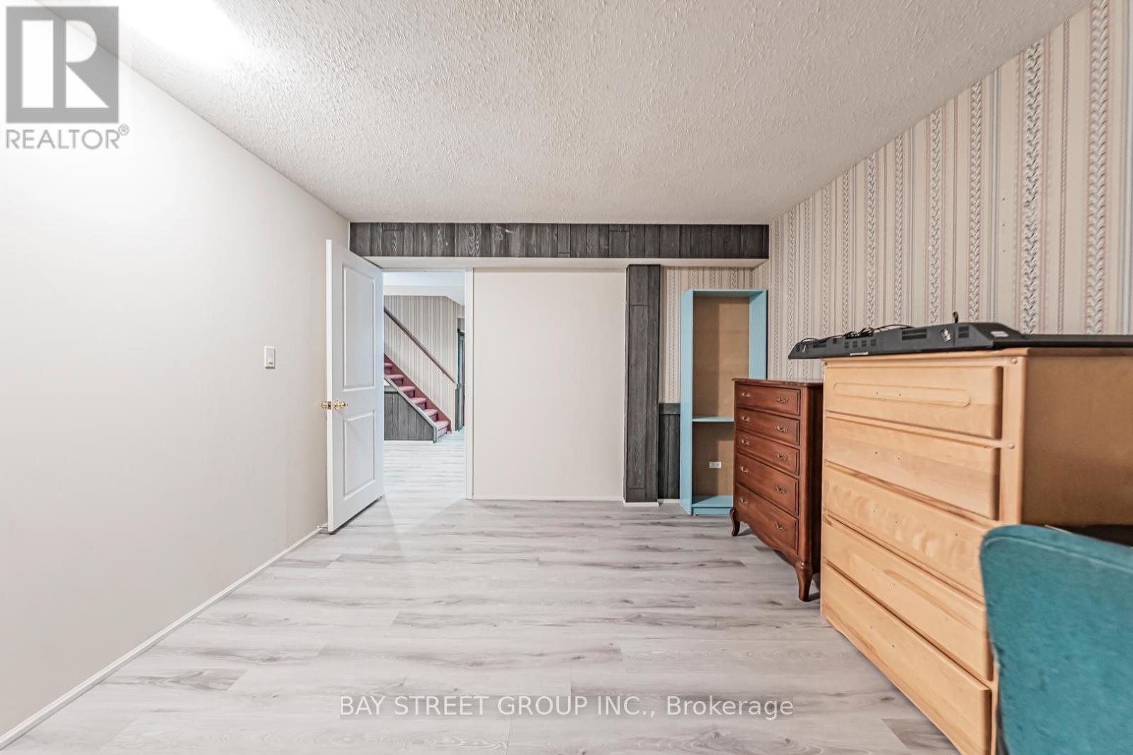 2524 Paula Court, Mississauga, Ontario  L5K 2R5 - Photo 41 - W12781720