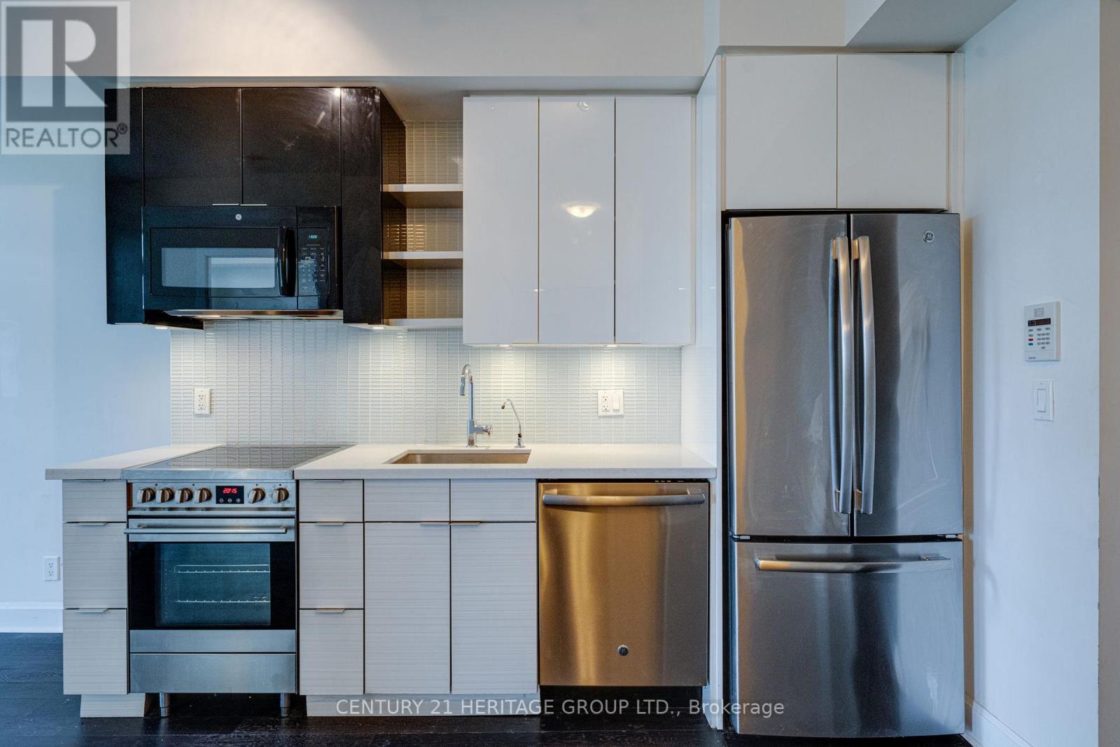 407 - 33 Shore Breeze Drive, Toronto (Mimico), Ontario  M8V 0G1 - Photo 10 - W12781734