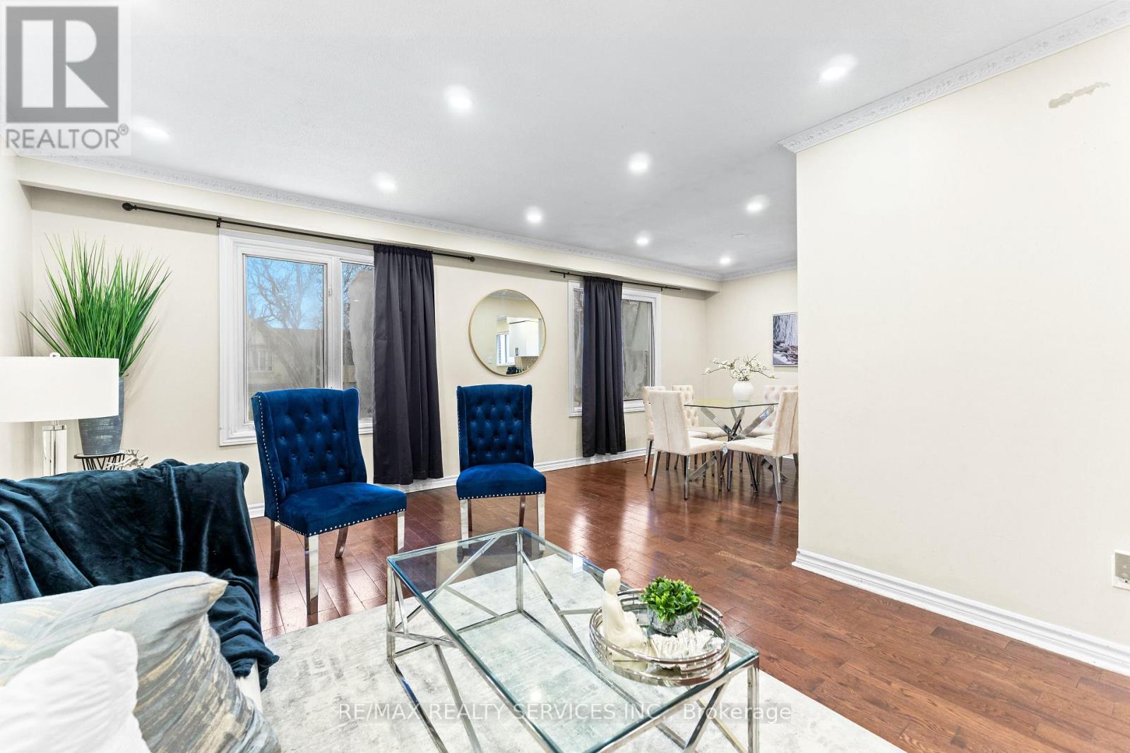 13 Linkdale Road, Brampton, Ontario  L6V 3A1 - Photo 9 - W12781752