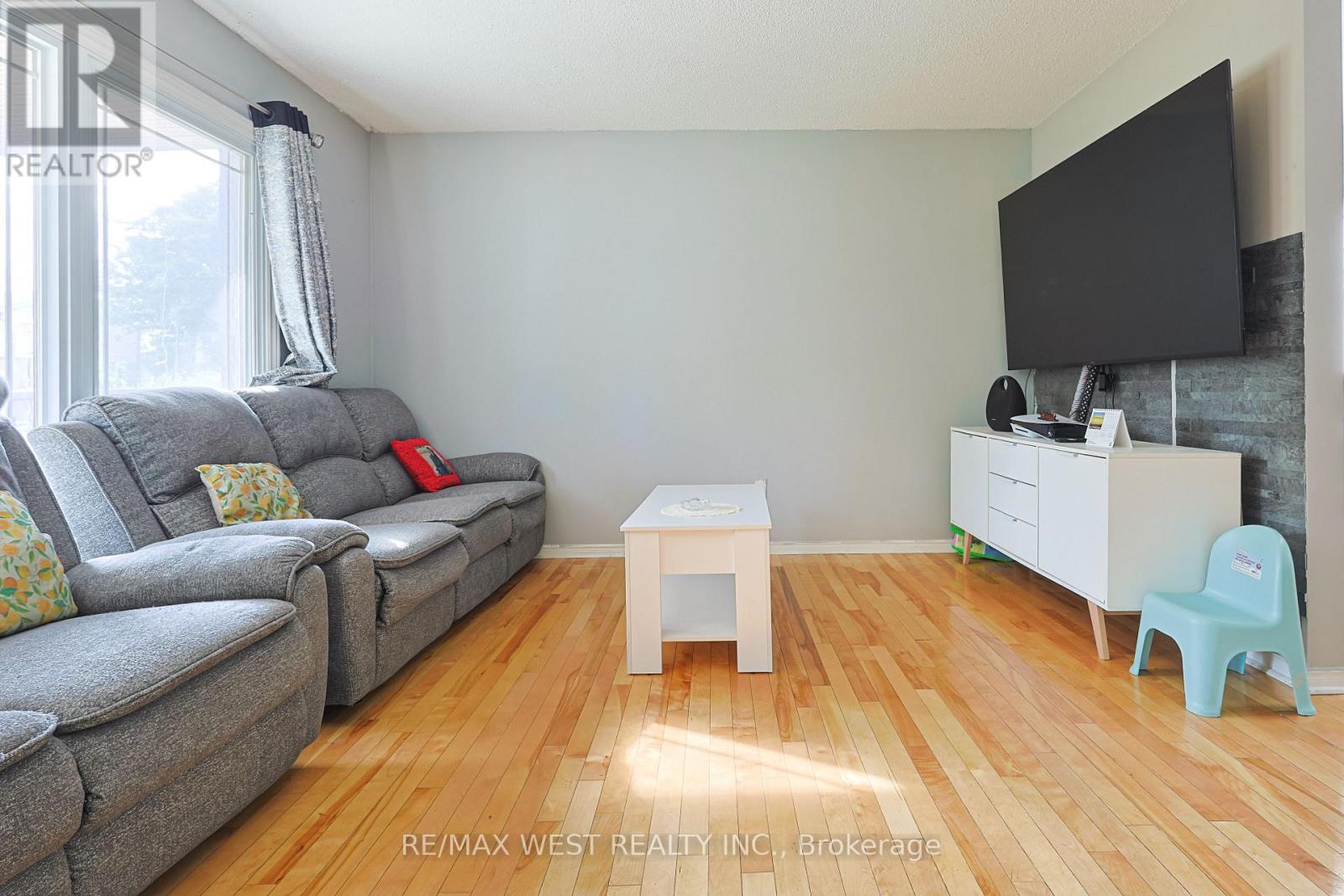 300 Crawford Street, London South, Ontario  N6C 5N6 - Photo 6 - X12781748