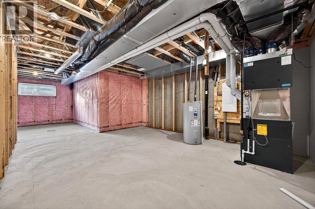 2242 Bayview Drive Sw, Airdrie, Alberta  T4B 5N4 - Photo 34 - A2279707