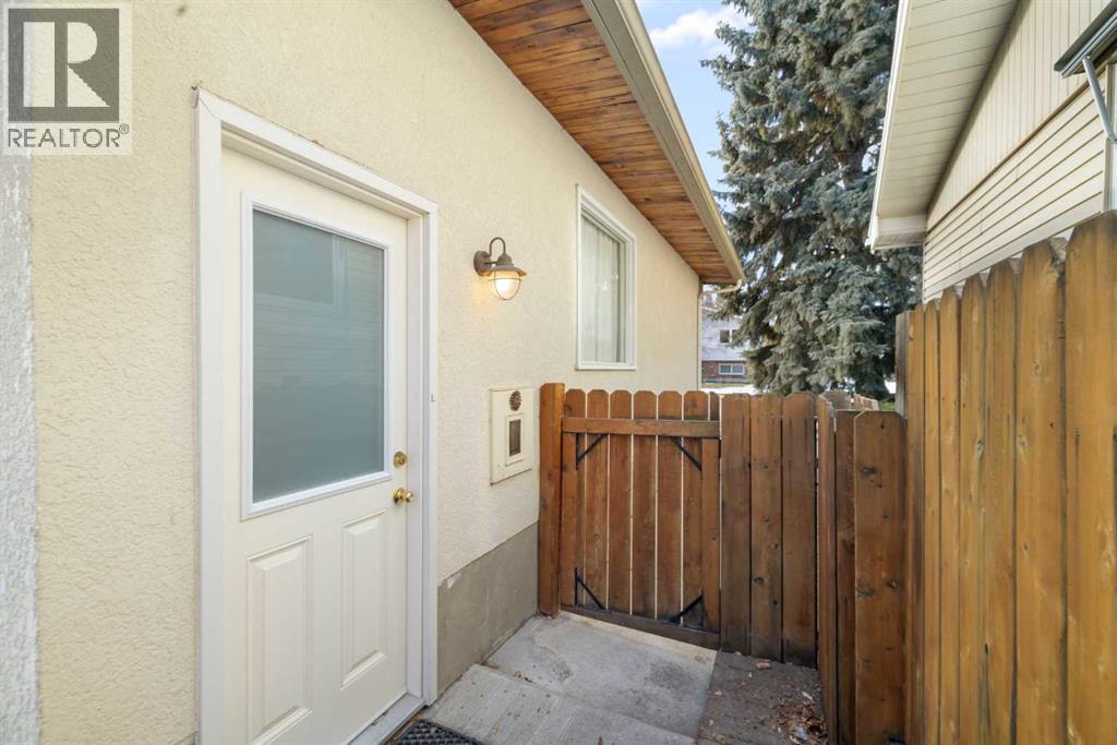 3511 Lakeside Crescent Sw, Calgary, Alberta  T3E 6A7 - Photo 39 - A2281740