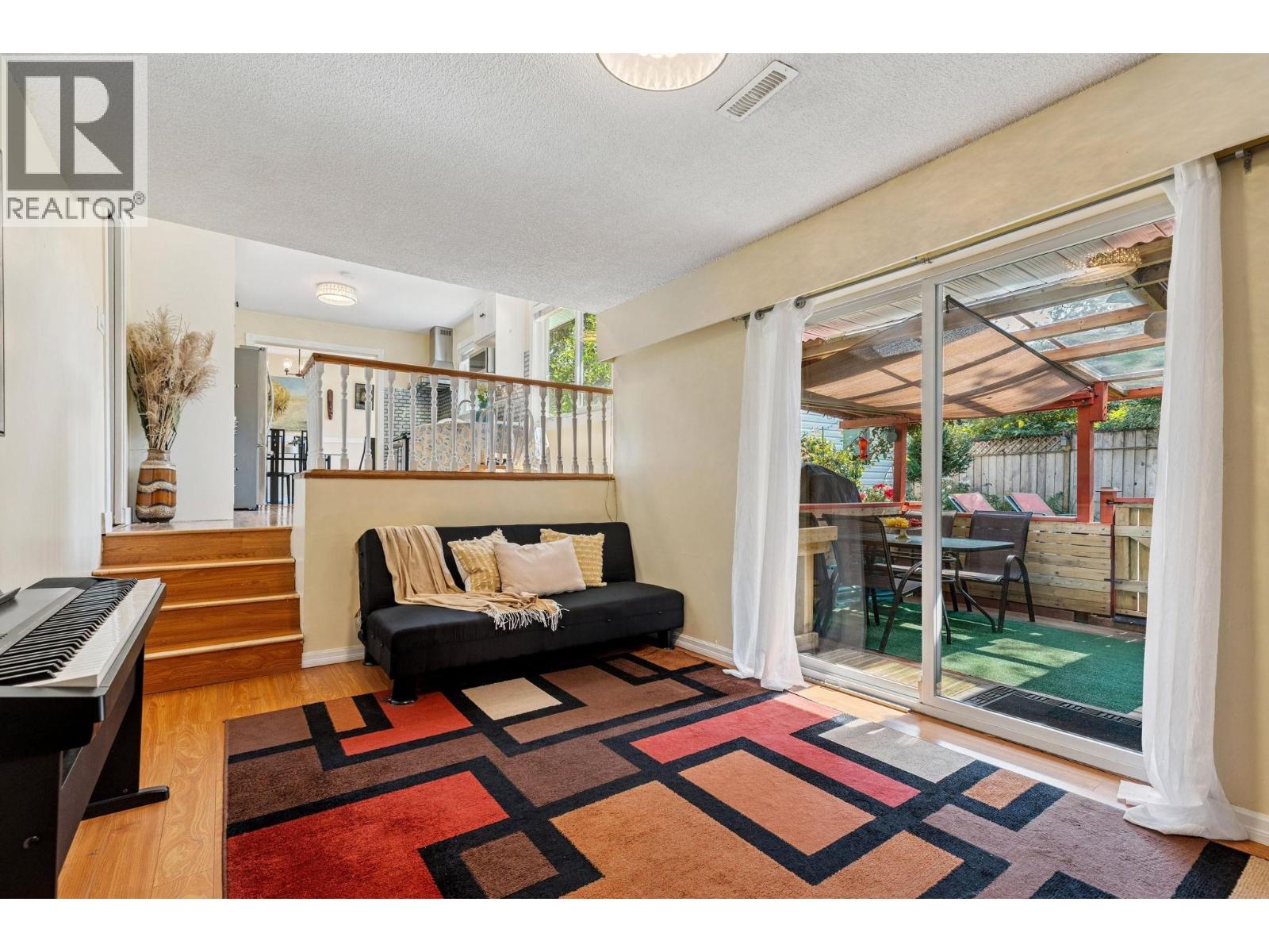 1068 Spruce Avenue, Port Coquitlam, British Columbia  V3B 4X6 - Photo 17 - R3083016