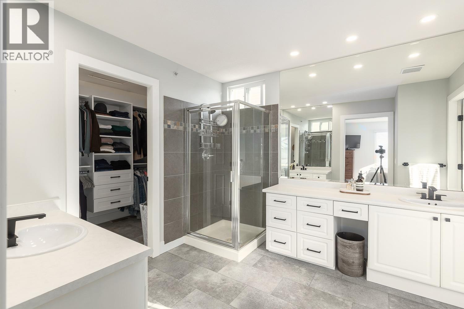 19850 Butternut Lane, Pitt Meadows, British Columbia  V3Y 2S7 - Photo 24 - R3089237