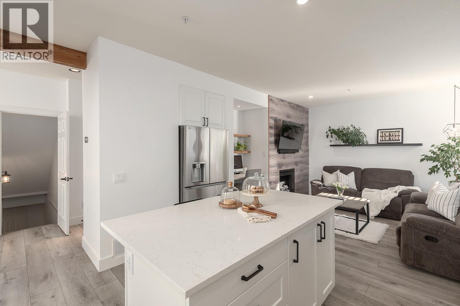 19850 Butternut Lane, Pitt Meadows, British Columbia  V3Y 2S7 - Photo 14 - R3089237