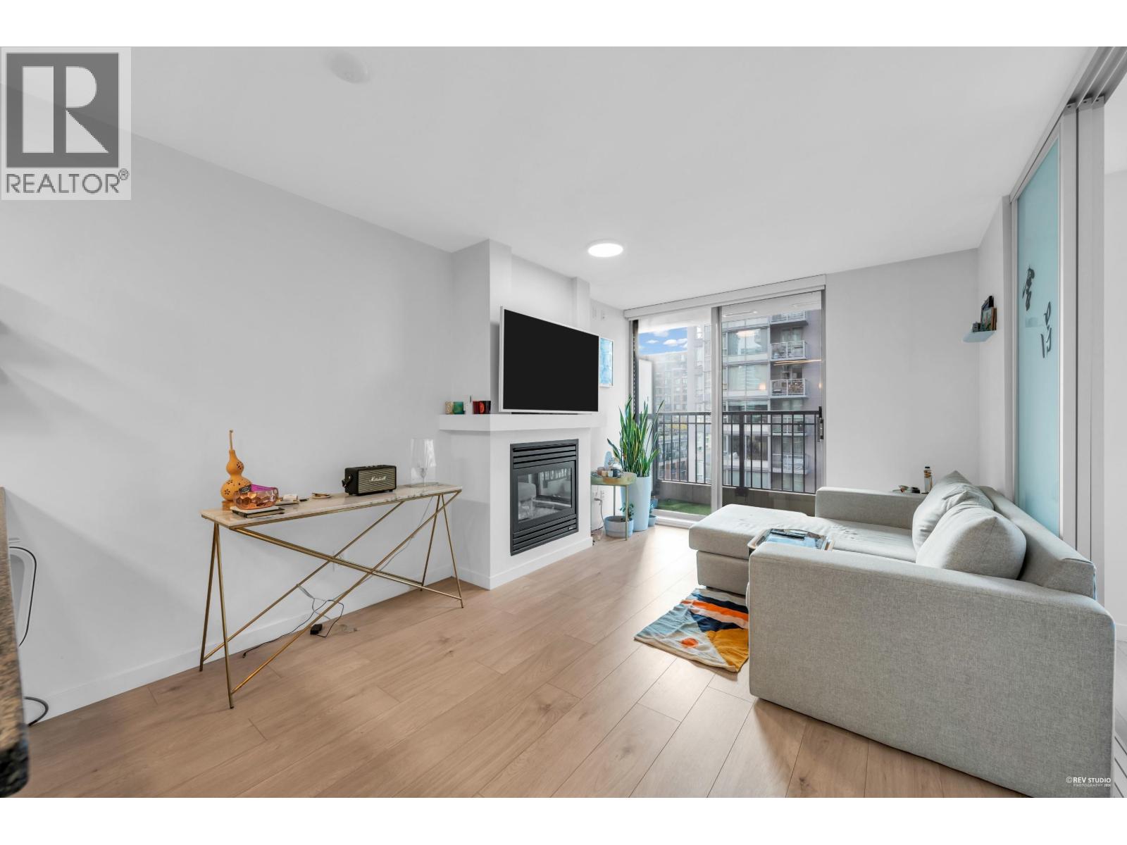 1001 989 Richards Street, Vancouver, British Columbia  V6B 6R6 - Photo 3 - R3089118