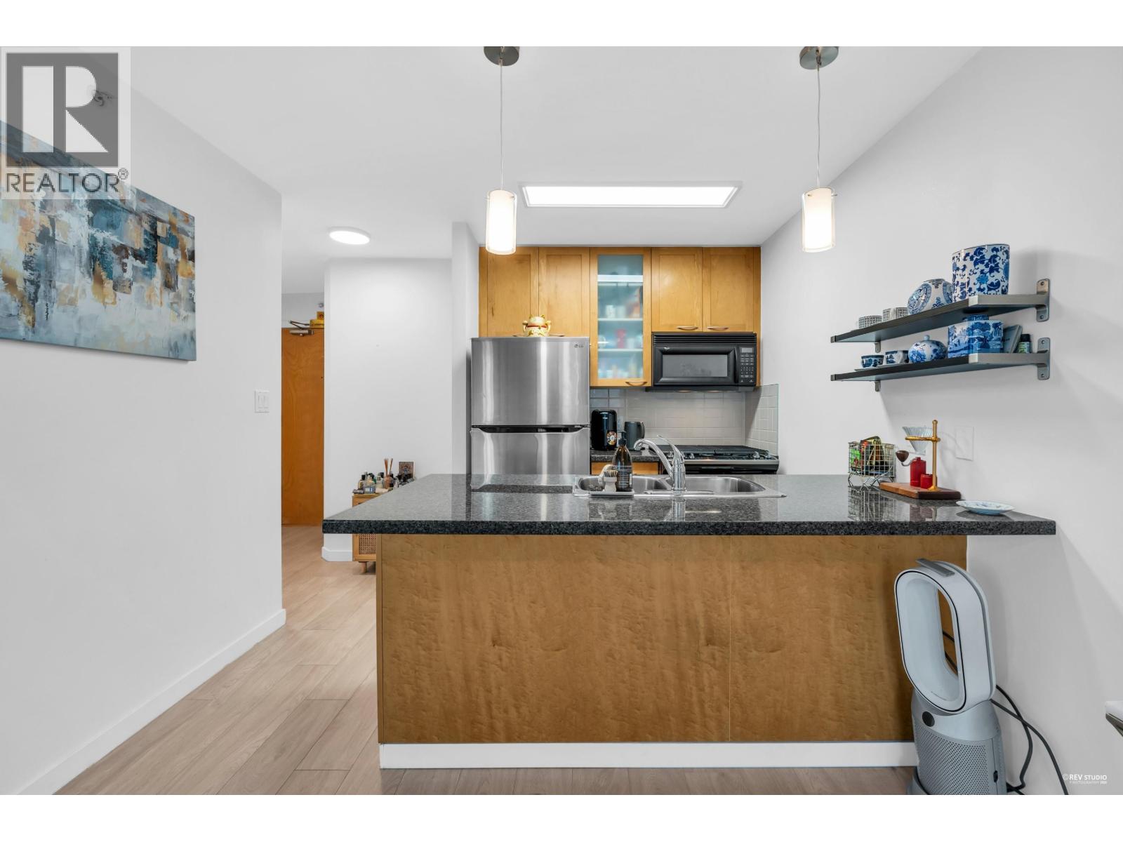 1001 989 Richards Street, Vancouver, British Columbia  V6B 6R6 - Photo 9 - R3089118