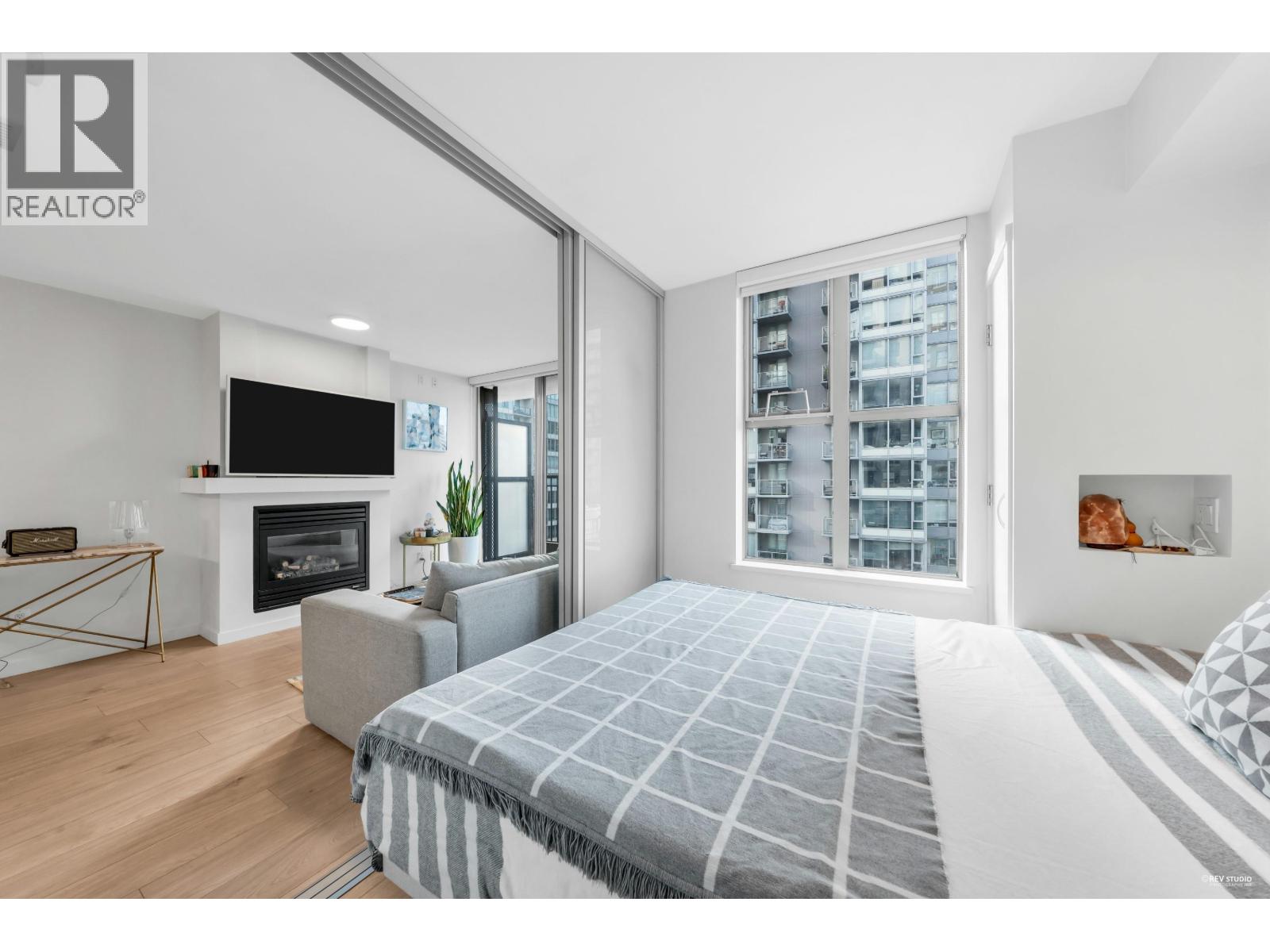 1001 989 Richards Street, Vancouver, British Columbia  V6B 6R6 - Photo 13 - R3089118