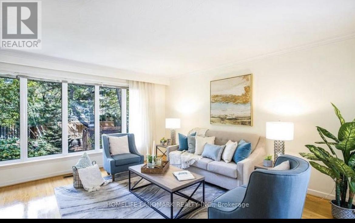 116 Applefield Drive, Toronto, Ontario  M1P 3Y2 - Photo 2 - E12781768