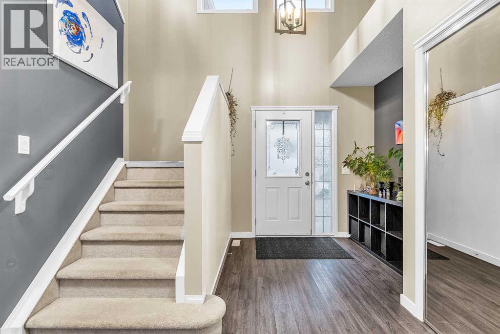 210 Evansmeade Point Nw, Calgary, Alberta  T3P 1B8 - Photo 4 - A2268431