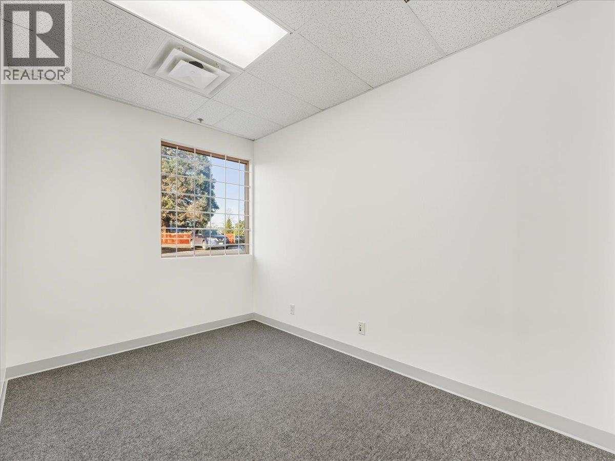 Listing Picture 20 of 24 : 103/104 470 KINGSWAY, Vancouver / 溫哥華 - 魯藝地產 Yvonne Lu Group - MLS Medallion Club Member