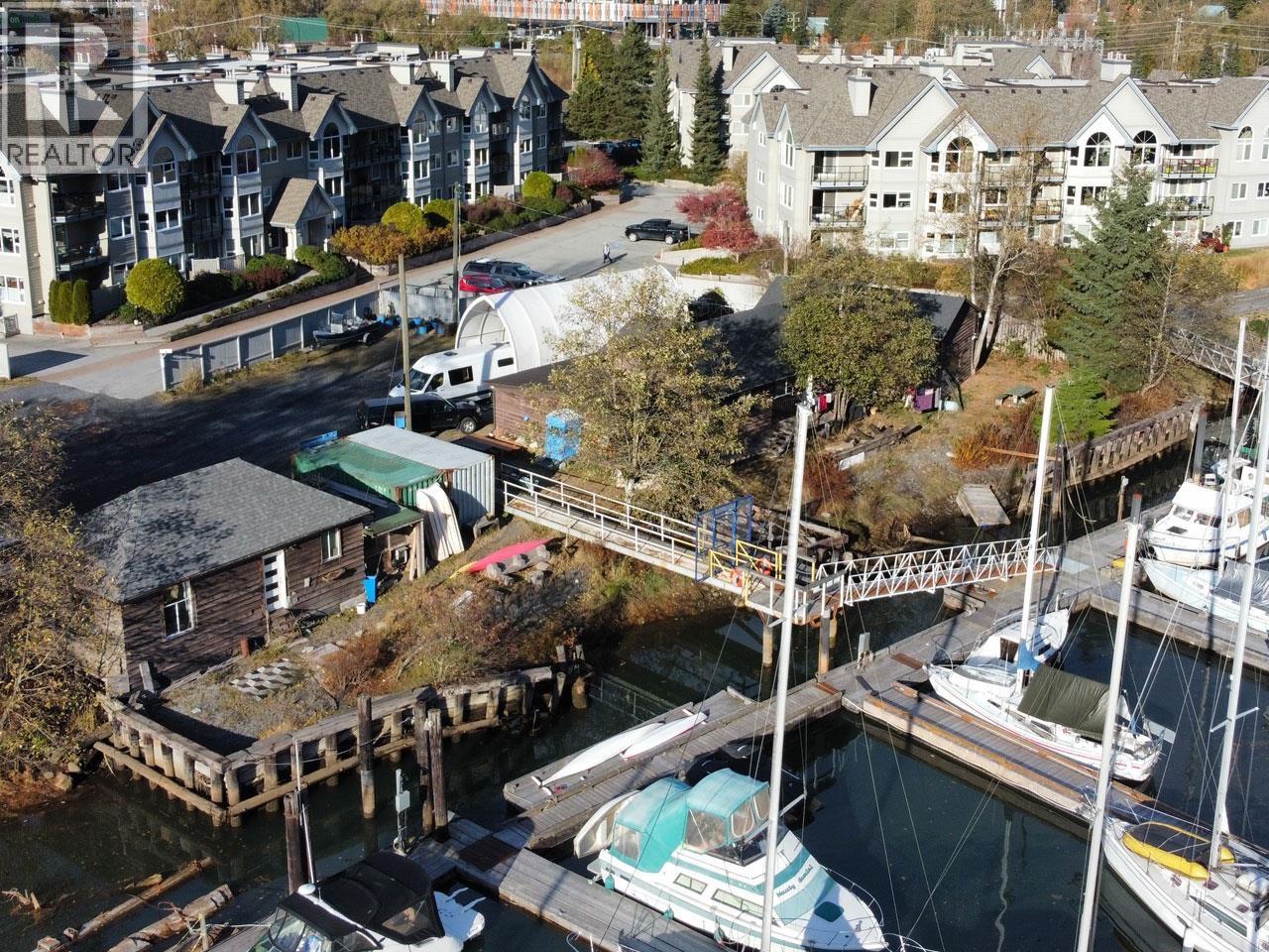 1472/1476 Pemberton Avenue, Squamish, British Columbia V8B 0K2 - Photo 9 - C8061997