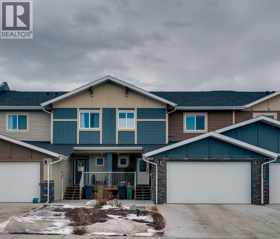 1222 Westmount Drive, Strathmore, Alberta  T1P 1Y9 - Photo 3 - A2284477