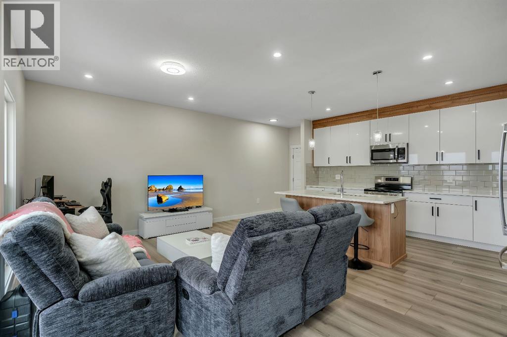 1222 Westmount Drive, Strathmore, Alberta  T1P 1Y9 - Photo 6 - A2284477