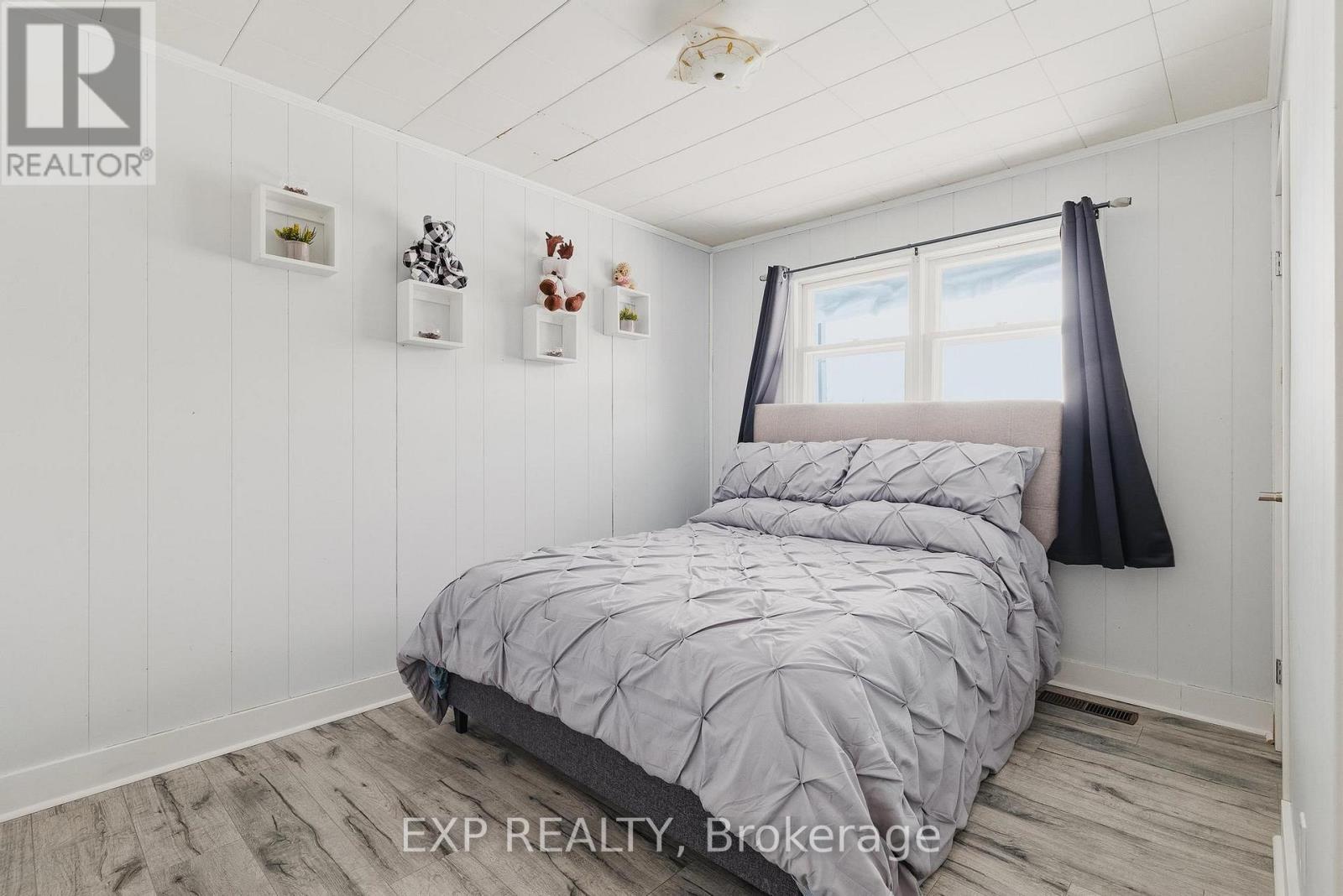 340 Binning Street W, North Perth, Ontario  N4W 1G6 - Photo 15 - X12781770