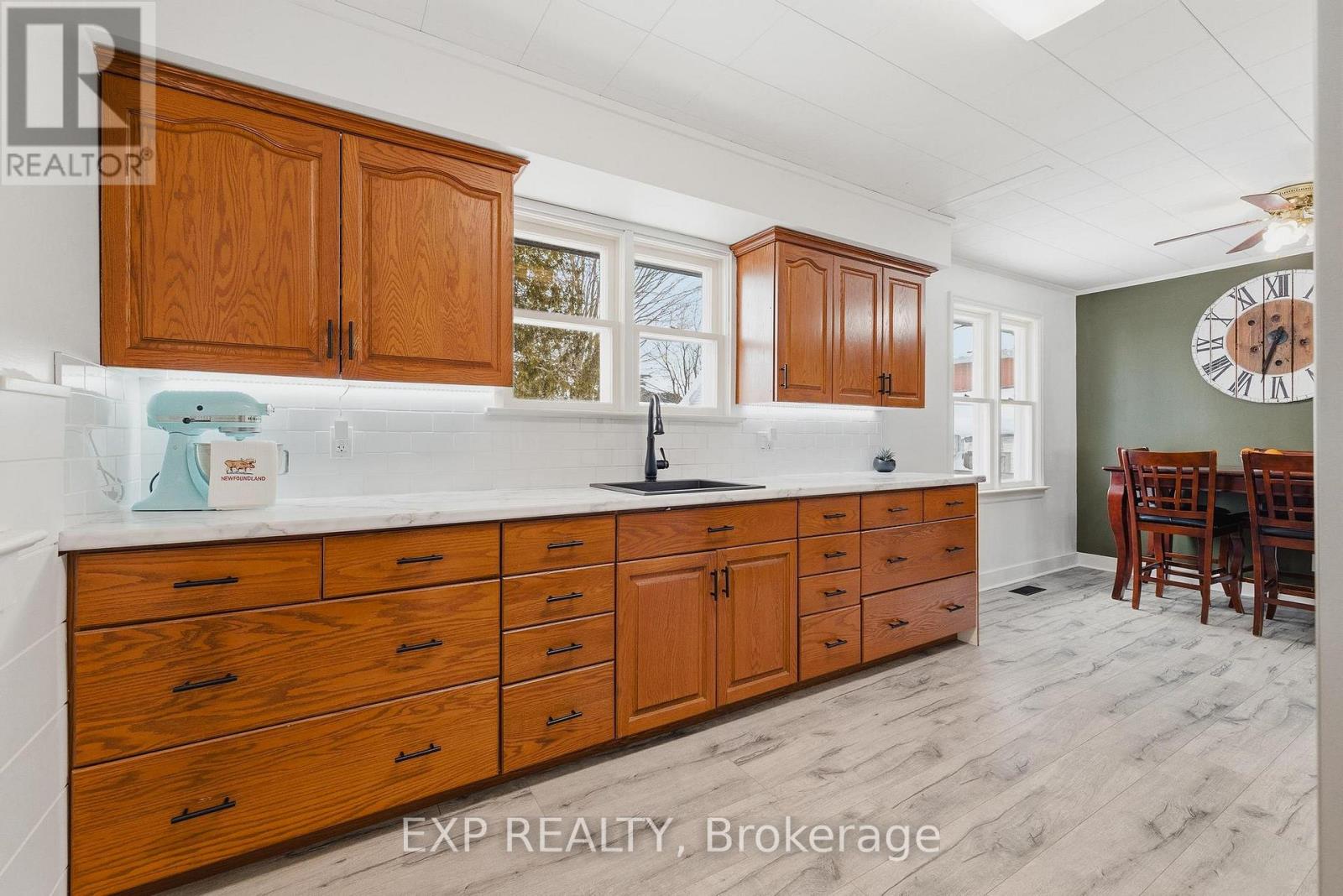 340 Binning Street W, North Perth, Ontario  N4W 1G6 - Photo 3 - X12781770