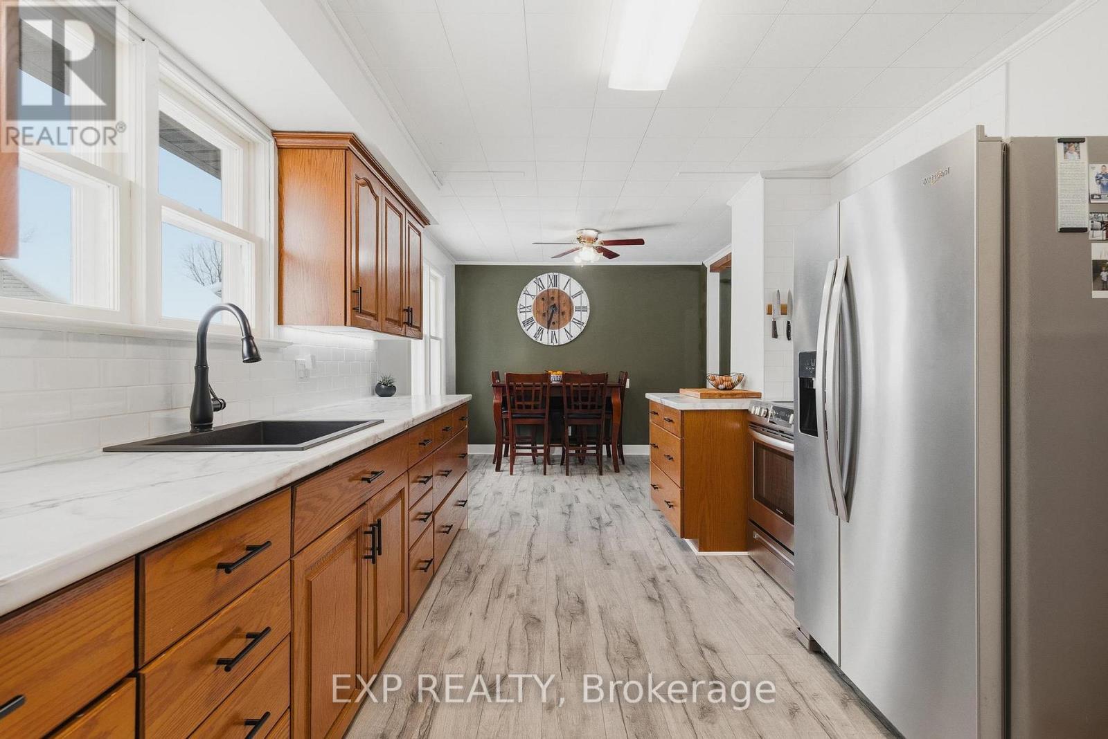 340 Binning Street W, North Perth, Ontario  N4W 1G6 - Photo 5 - X12781770