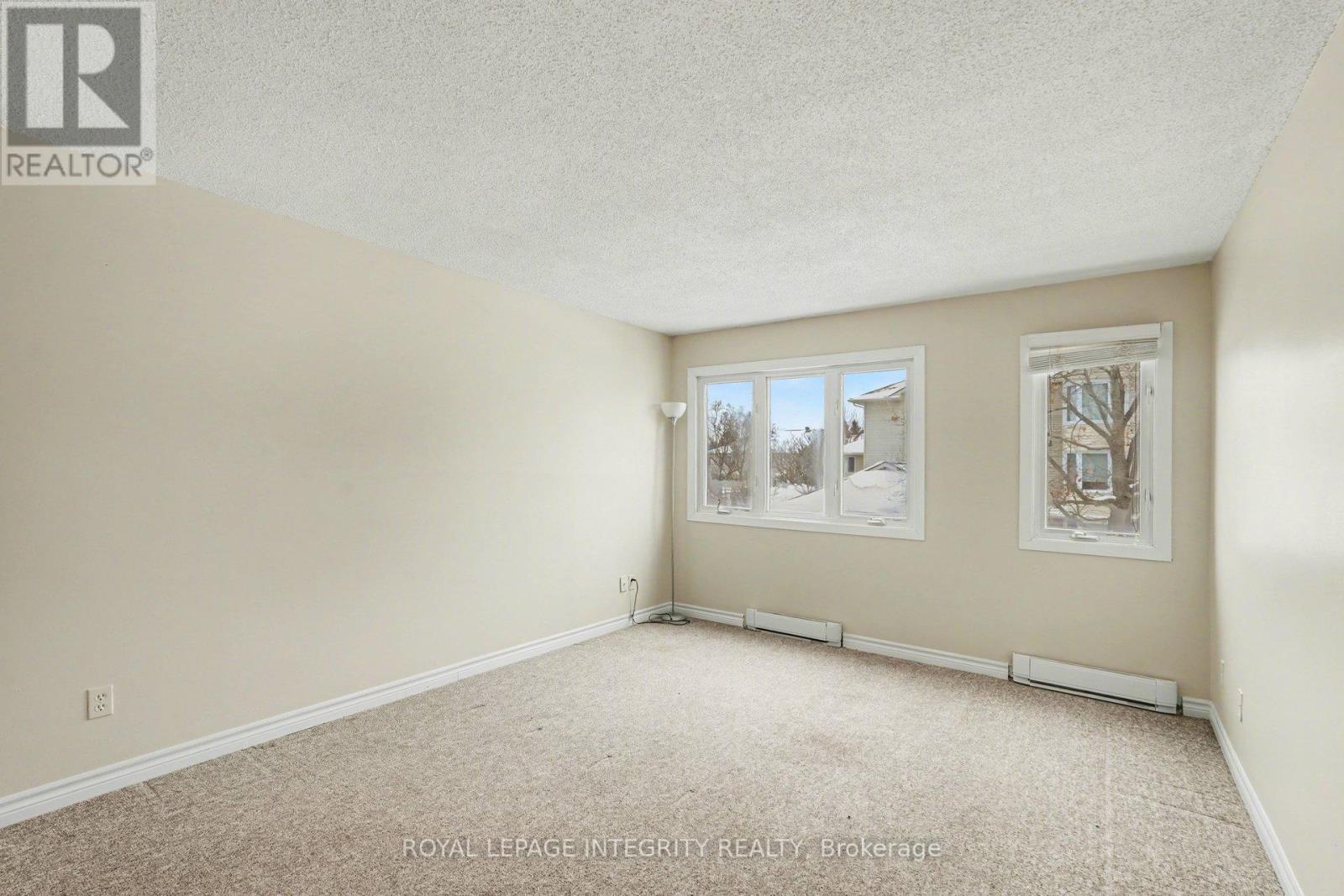 49 - 128 Rushford Private, Ottawa, Ontario  K1T 3C5 - Photo 10 - X12610680