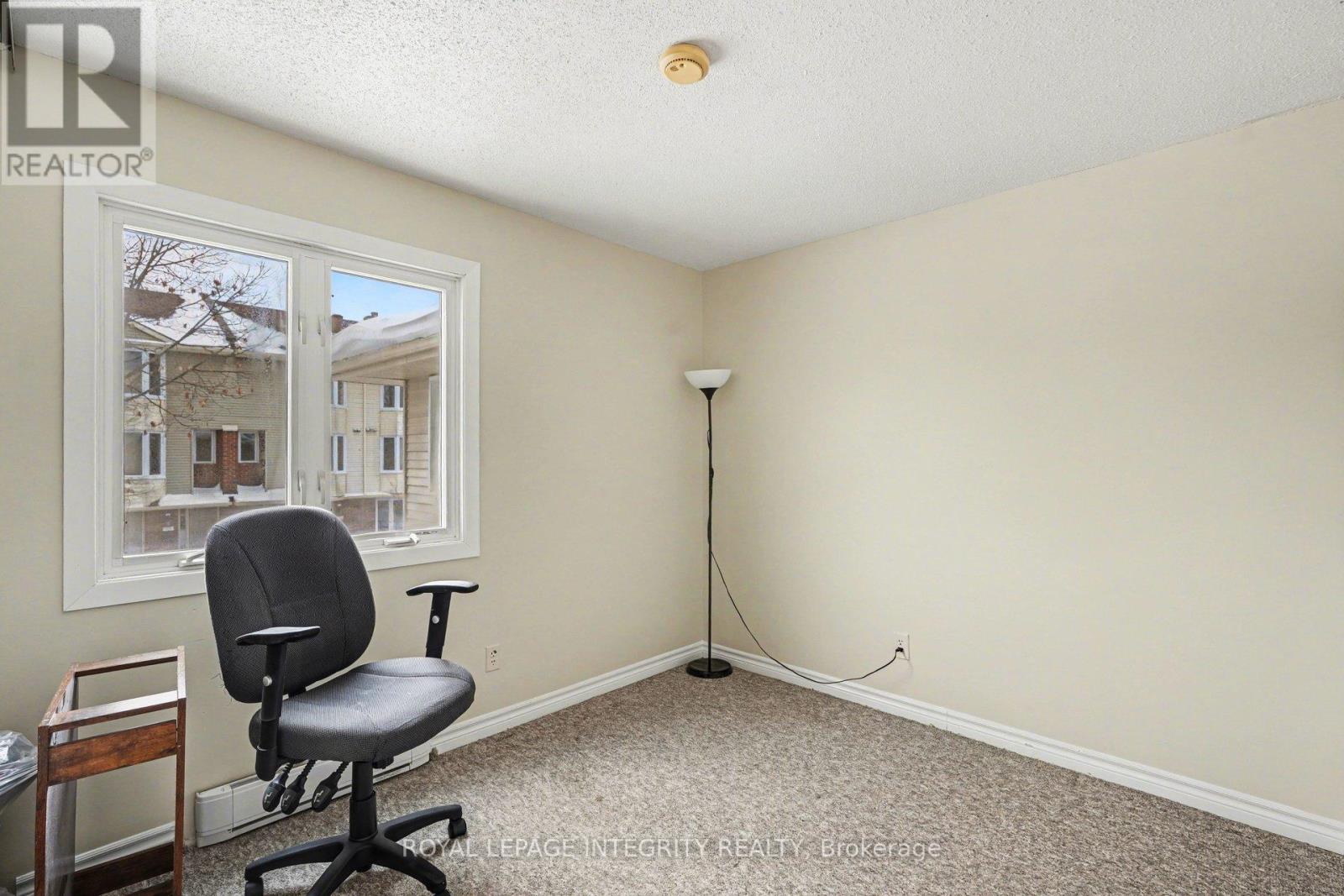 49 - 128 Rushford Private, Ottawa, Ontario  K1T 3C5 - Photo 13 - X12610680